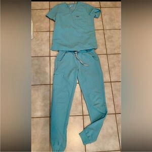 Figs Women's Scrub Set in Teal